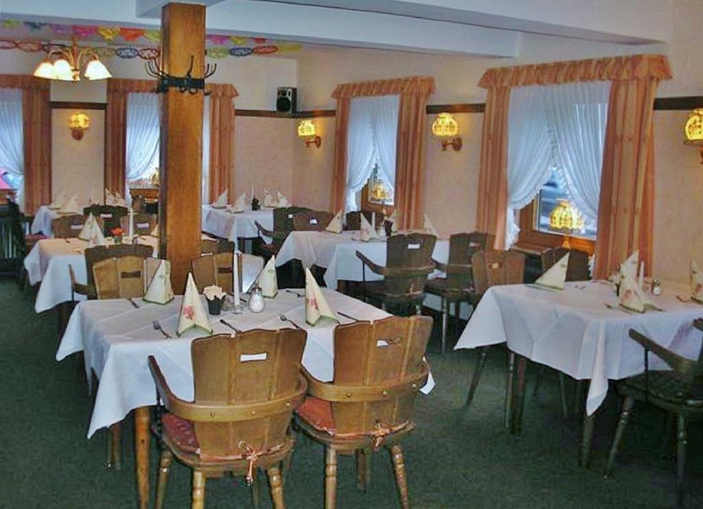 Hotel Restaurant Schmidter Bauernstube Nideggen Ngoại thất bức ảnh